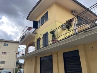 locale commerciale in vendita a San Paolo Bel Sito