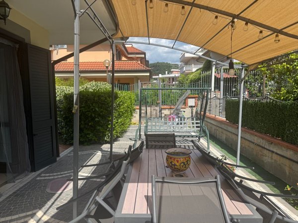 casa indipendente in vendita a San Paolo Bel Sito