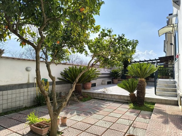 appartamento in vendita a San Paolo Bel Sito in zona Livardi