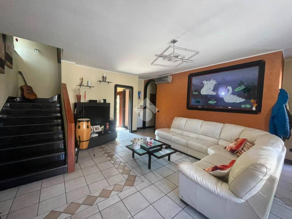 casa indipendente in vendita a San Paolo Bel Sito in zona Livardi