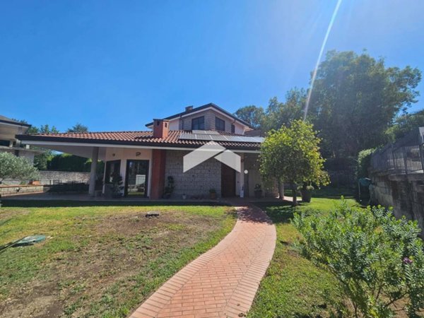 casa indipendente in vendita a San Paolo Bel Sito