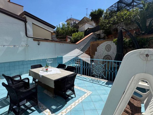 casa indipendente in vendita a San Sebastiano al Vesuvio