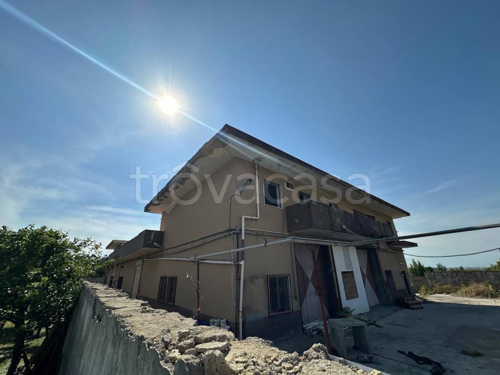 capannone in vendita a San Sebastiano al Vesuvio