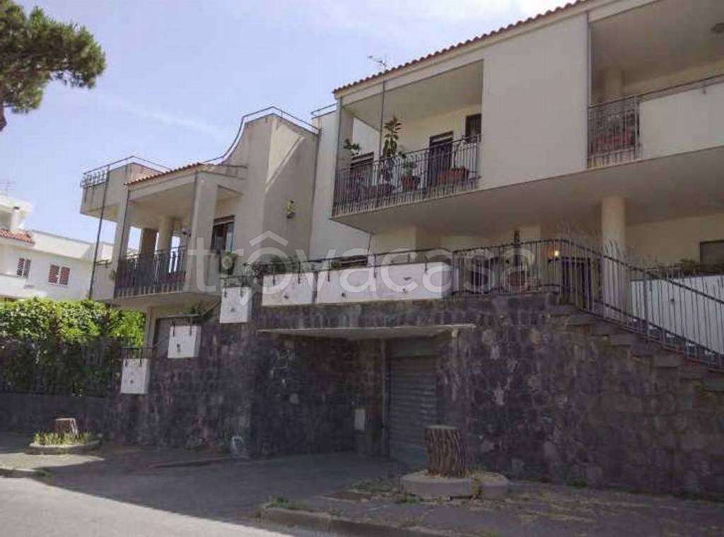 casa indipendente in vendita a San Sebastiano al Vesuvio