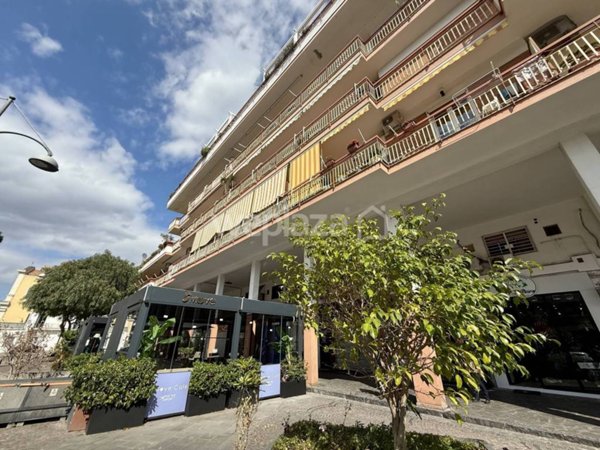 negozio in vendita a San Sebastiano al Vesuvio