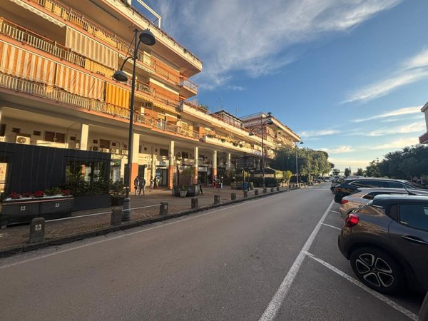 ufficio in vendita a San Sebastiano al Vesuvio