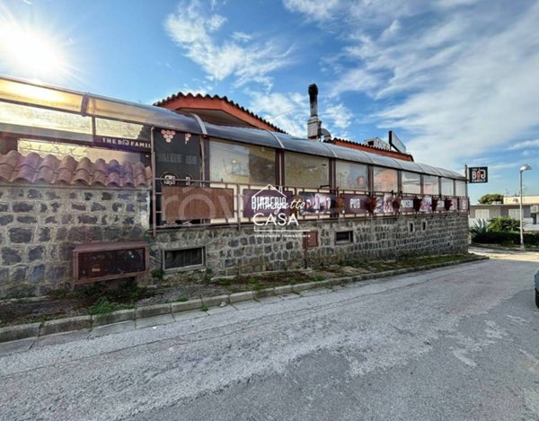 negozio in vendita a San Sebastiano al Vesuvio