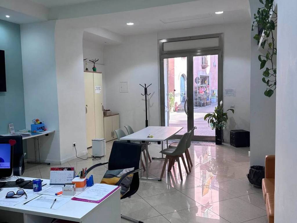 negozio in vendita a Sant'Agnello