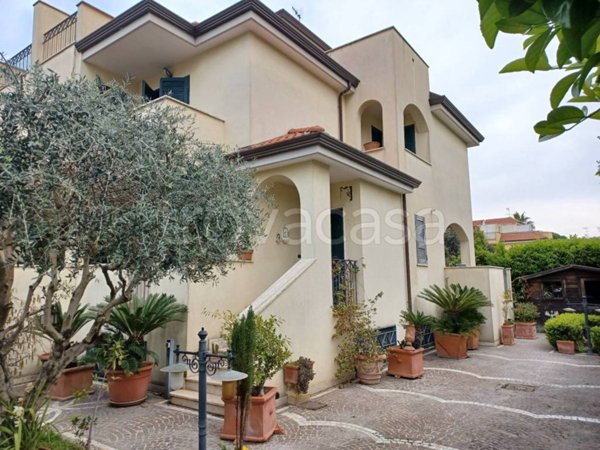 casa indipendente in vendita a Sant'Anastasia