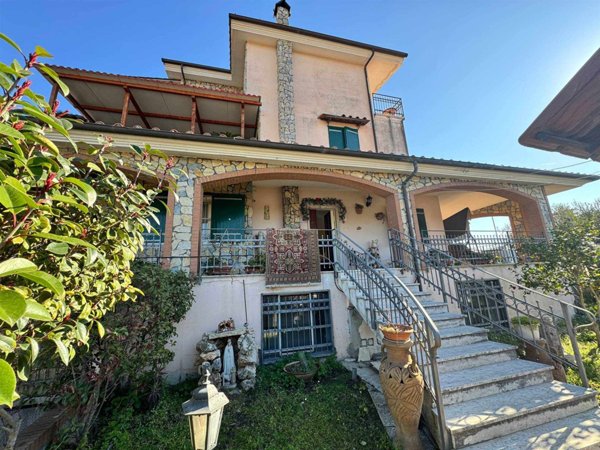 casa indipendente in vendita a Sant'Anastasia