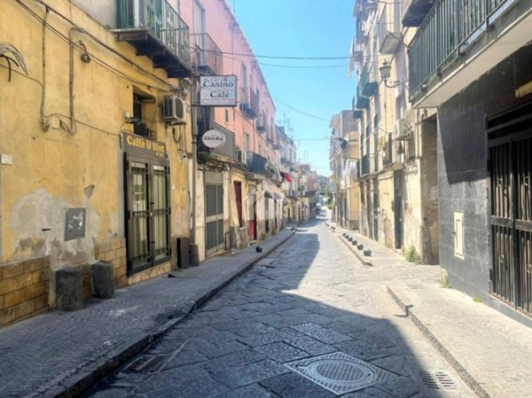 negozio in vendita a Sant'Anastasia