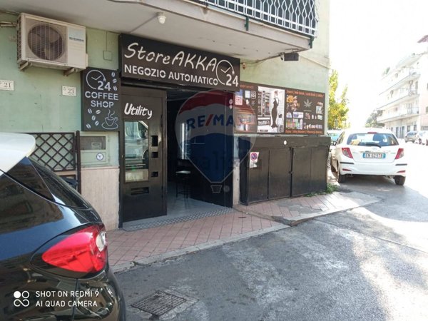 locale commerciale in vendita a Sant'Anastasia