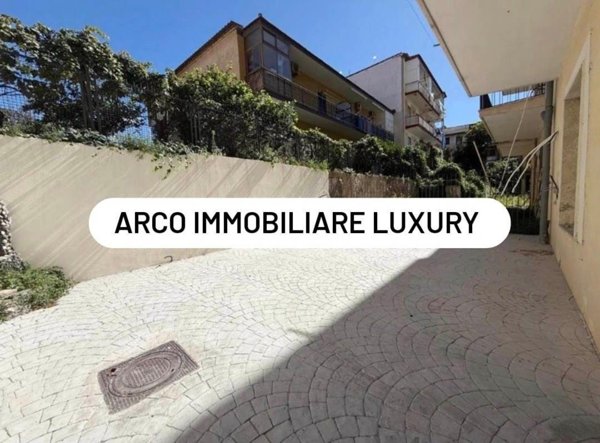 ufficio in vendita a Sant'Anastasia