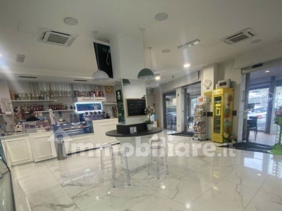 negozio in vendita a Sant'Anastasia