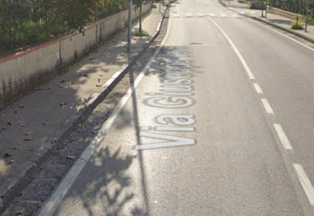 locale commerciale in vendita a Sant'Anastasia