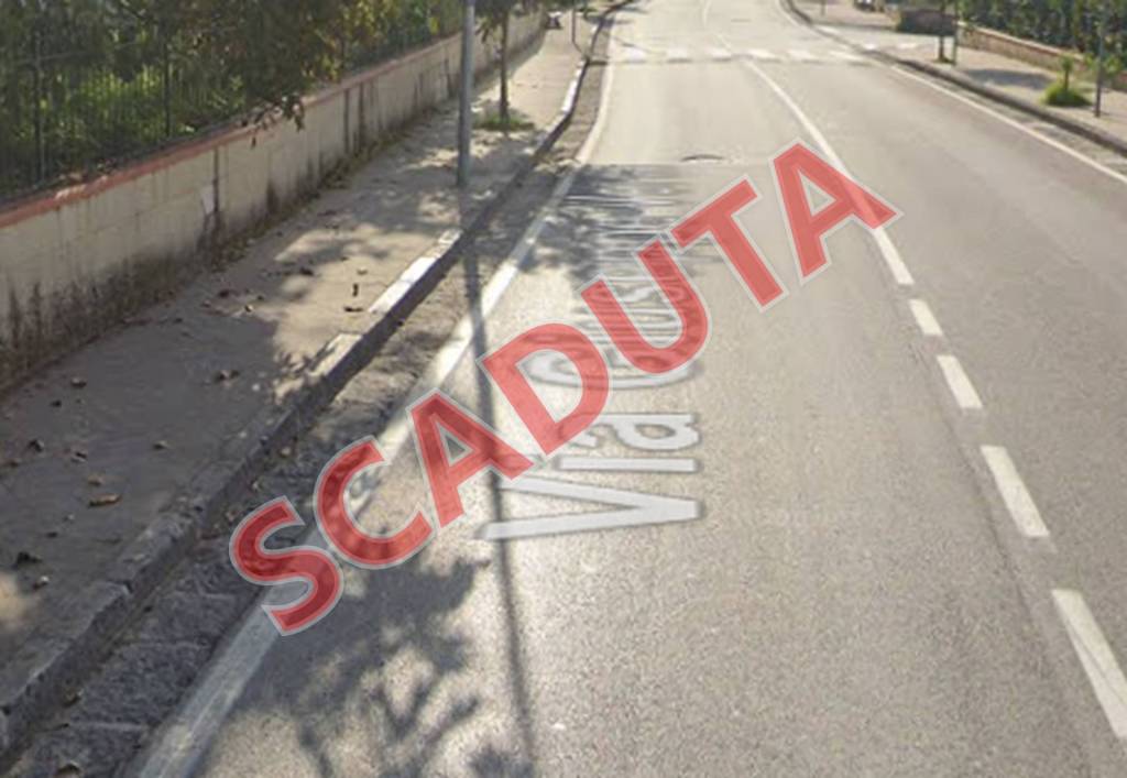 locale commerciale in vendita a Sant'Anastasia