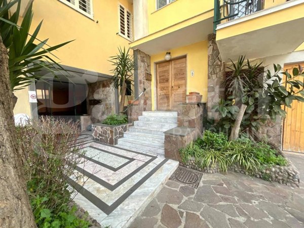 intera palazzina in vendita a Sant'Anastasia