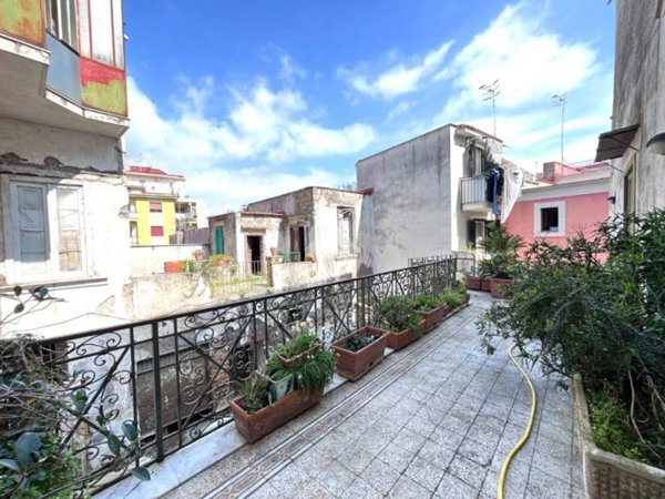 intera palazzina in vendita a Sant'Anastasia