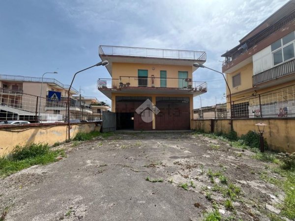 pentavano in vendita a Sant'Antimo