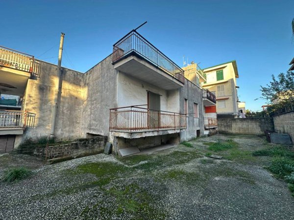 casa indipendente in vendita a Sant'Antimo