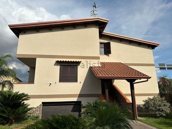 casa indipendente in vendita a Sant'Antimo