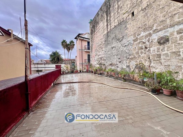 intera palazzina in vendita a Sant'Antimo