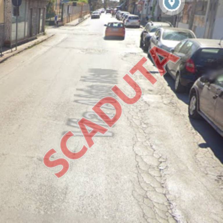 locale commerciale in vendita a Sant'Antimo