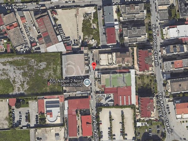 locale commerciale in vendita a Sant'Antimo