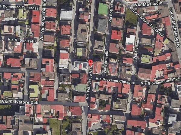 locale di sgombero in vendita a Sant'Antimo