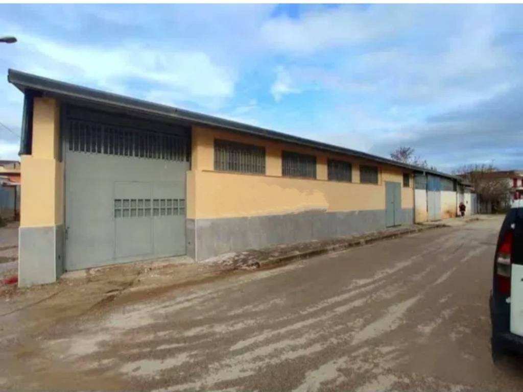 negozio in vendita a Sant'Antimo