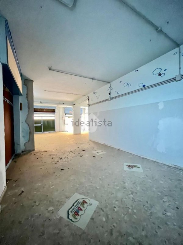 locale commerciale in vendita a Sant'Antimo