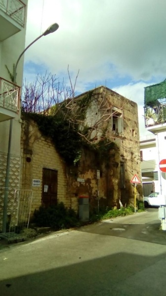 esavano in vendita a Sant'Antimo