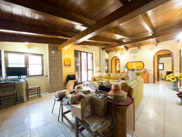 casa indipendente in vendita a Sant'Antimo