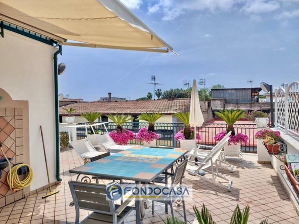 casa indipendente in vendita a Sant'Antimo