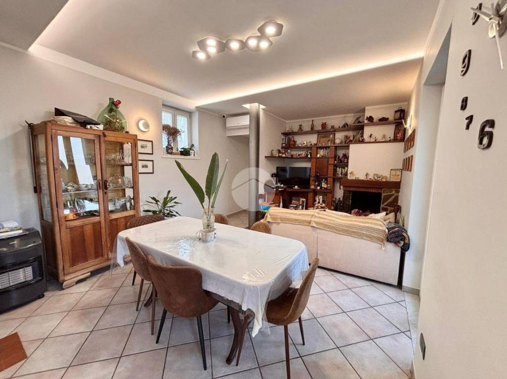 casa indipendente in vendita a Sant'Antonio Abate