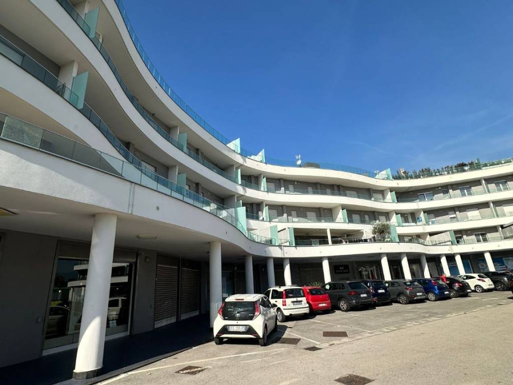 negozio in vendita a San Vitaliano