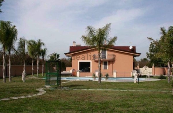 casa indipendente in vendita a Saviano