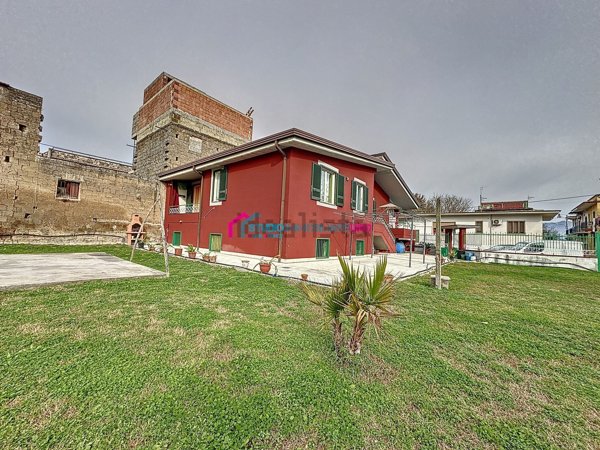 casa indipendente in vendita a Saviano