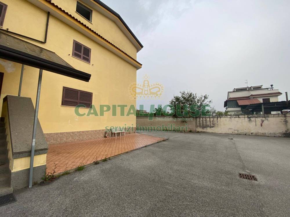 terreno edificabile in vendita a Saviano
