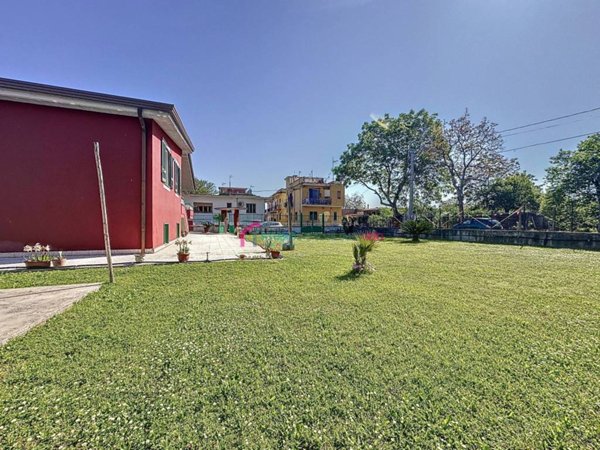 casa indipendente in vendita a Saviano