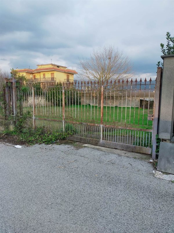 terreno agricolo in vendita a Saviano