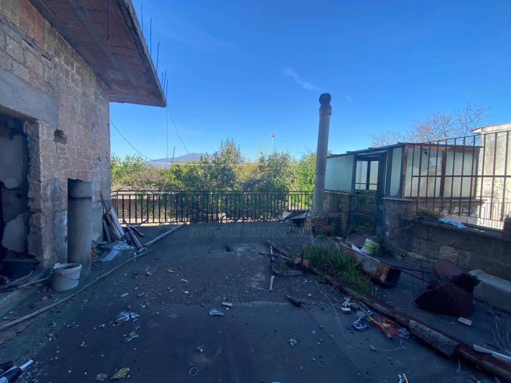 casa indipendente in vendita a Saviano