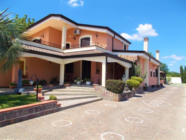 casa indipendente in vendita a Saviano