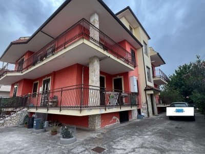 intera palazzina in vendita a Saviano