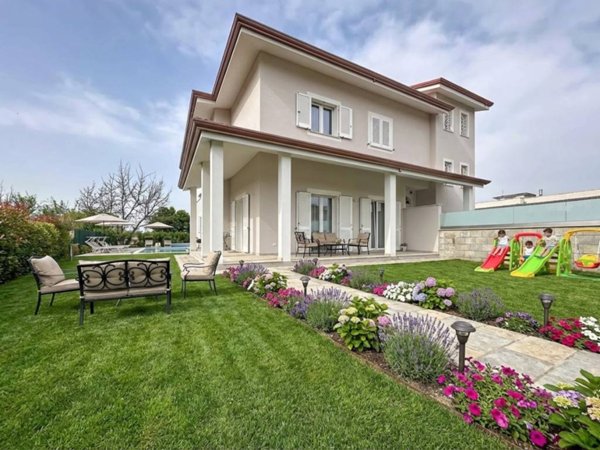 casa indipendente in vendita a Saviano