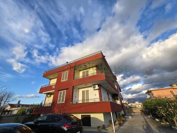 appartamento in vendita a Saviano in zona Sirico