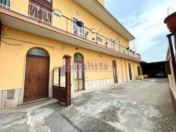 casa semindipendente in vendita a Saviano
