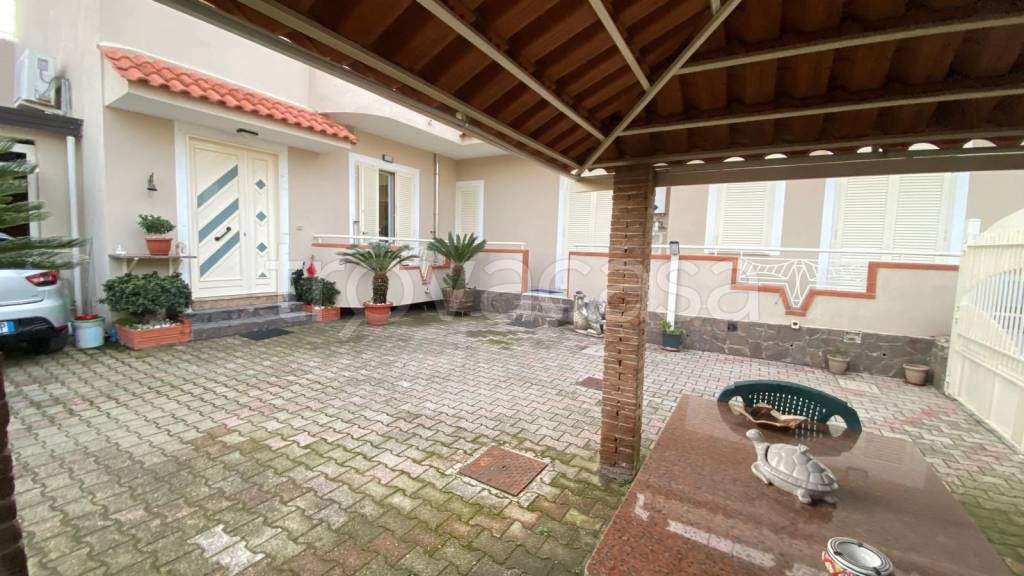 casa indipendente in vendita a Saviano