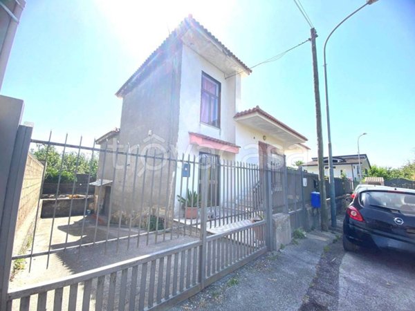 casa indipendente in vendita a Saviano in zona Fressuriello