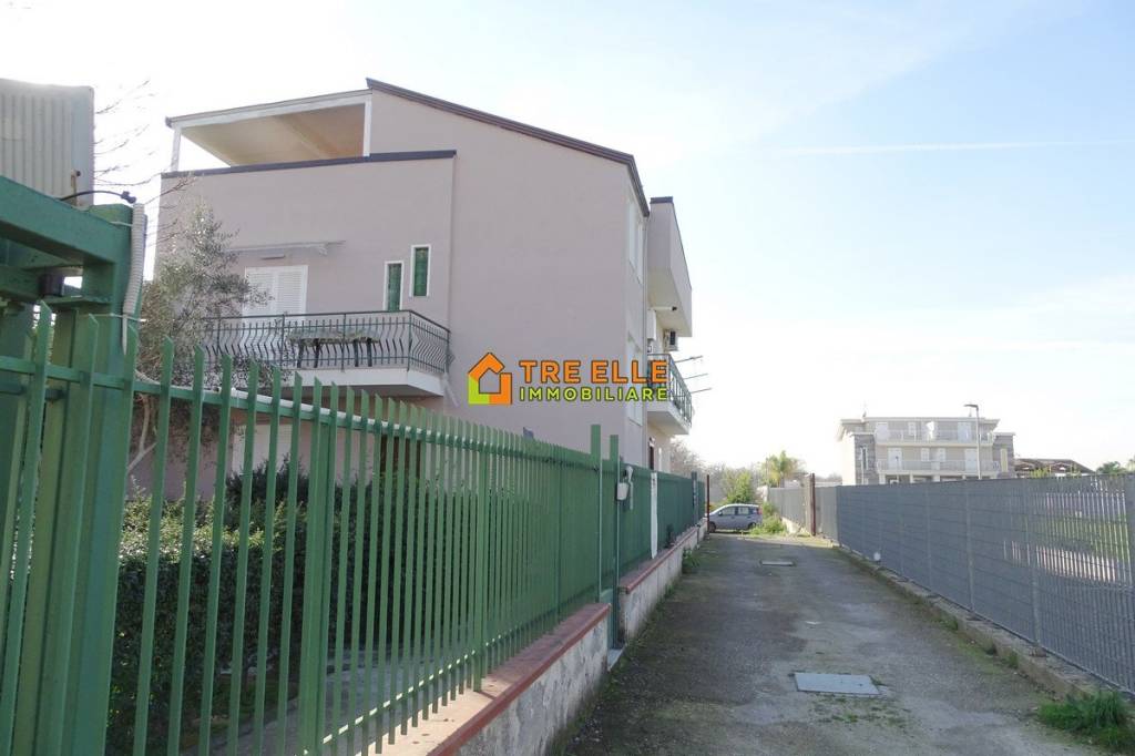 casa indipendente in vendita a Scisciano in zona Camaldoli